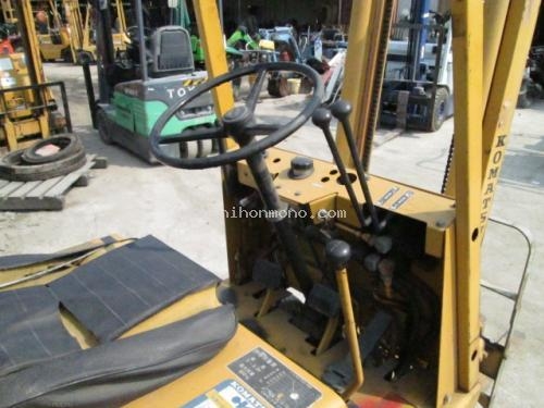 รถยก รหัสสินค้า : 14001671 ยี่ห้อ : KOMATSU รุ่น : FG09-2