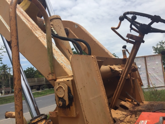 ขายรถตักล้อยาง komatsu รุ่น jh60