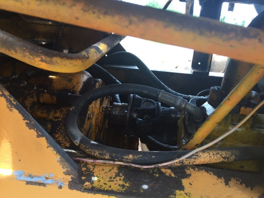 ขายรถตักล้อยาง komatsu รุ่น jh60