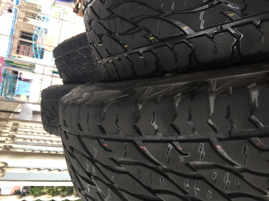 ขายยาง บริดสโตน 265-70r16 ดอกสวยๆปี12 ราคา4000