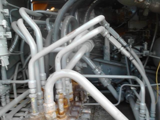 ขายรถขุดล้อยาง HITACHI รุ่น WH 04 ขนาดเท่า PC 100