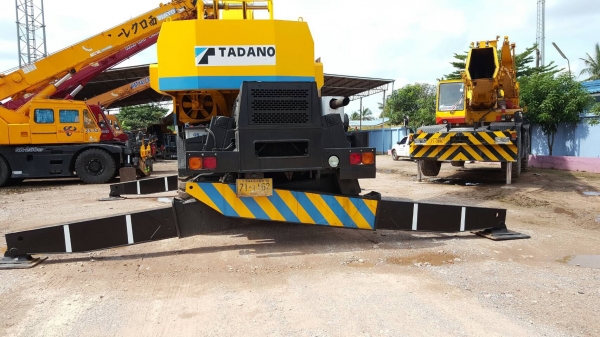 ต้องการขายรถเครน 4 ล้อ TADANO(M4) 25ตัน