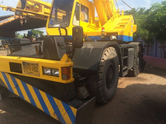 ต้องการขายรถเครน 4 ล้อ TADANO(M4) 25ตัน