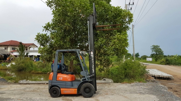 ขายด่วนรถยก TOYOTA 6FG15ยก1.5ตันเสาสูง3เมตรทูฟรีแผ่งงาสไลย์ได้ยางตัน4เส้นรถนอกนำเข้ายังไม่เคยใช้งานในเมืองไทยเลย=รุ่นใหม่ขายถูกๆๆ