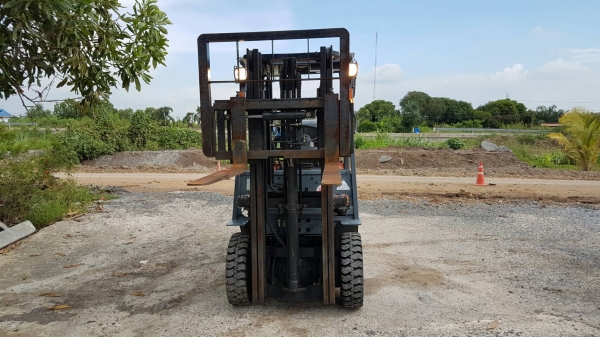 ขายด่วนรถยก TOYOTA 6FG15ยก1.5ตันเสาสูง3เมตรทูฟรีแผ่งงาสไลย์ได้ยางตัน4เส้นรถนอกนำเข้ายังไม่เคยใช้งานในเมืองไทยเลย=รุ่นใหม่ขายถูกๆๆ