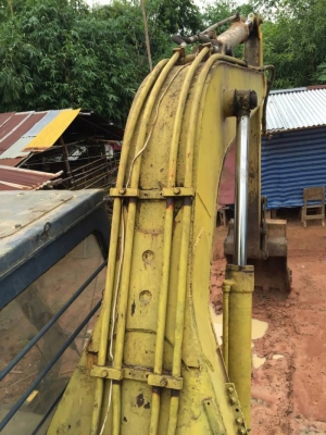 ขาย 265,000 KOBELCO sk 120 Mark 1เครื่อง ISUZU-6BB1-145 แรง  โช่หนา เอวแน่น  เอกสารชื้อขาย รถอยู่ จ.มหาสารคาม  090-772-3710 090-772-3708