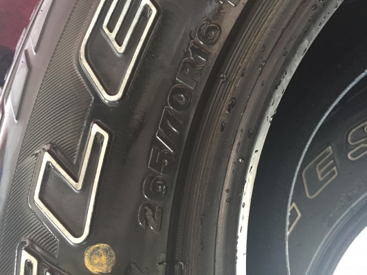 ขายยาง บริดสโตน 265-70r16 ดอกสวยๆปี12 ราคา4000 ขายยาง บริดสโตน 265-70r16 ดอกสวยๆปี12 ราคา4000