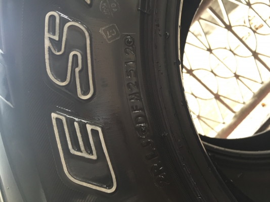 ขายยาง บริดสโตน 265-70r16 ดอกสวยๆปี12 ราคา4000 ขายยาง บริดสโตน 265-70r16 ดอกสวยๆปี12 ราคา4000