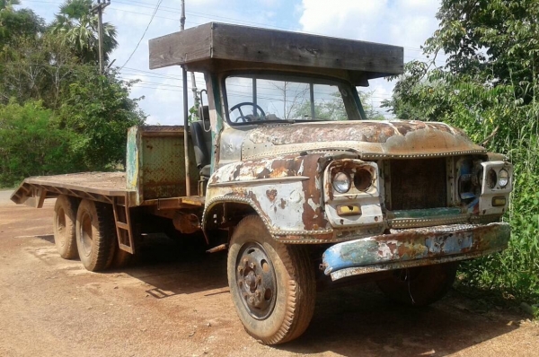 ขาย เทนเลอร์ 10 ล้อ หัวยาว เพลาเดียว มีเล่มทะเบียนแต่ไม่มีชุดโอน เครื่อง 6BB1 145 แรงม้า ราคาคุยกันได้ครับ