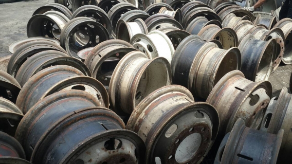 ขายกระทะ10ล้อขอบ20สภาพดีๆลูกละ1100บาทมี200 ลูก