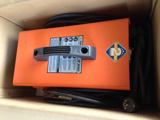 เครื่องเชื่อม jasic MAX ARC 225 ตัวใหม่ล่าสุด สภาพดี 99 \% เครื่องเชื่อม jasic MAX ARC 225 ตัวใหม่ล่าสุด สภาพดี 99 \%