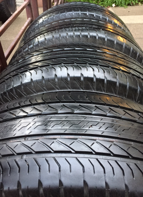 ยาง Bridgestone 265 65 17 ปลายปี15 ดอกเต็ม ไม่มีปะ ราคาไม่แพง