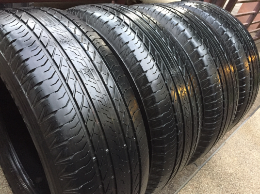 ยาง Bridgestone 265 65 17 ปลายปี15 ดอกเต็ม ไม่มีปะ ราคาไม่แพง