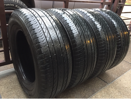 ยาง Bridgestone 265 65 17 ปลายปี15 ดอกเต็ม ไม่มีปะ ราคาไม่แพง