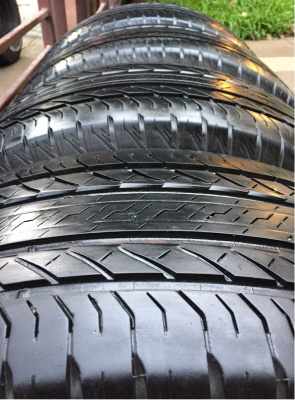 ยาง Bridgestone 265 65 17 ปลายปี15 ดอกเต็ม ไม่มีปะ ราคาไม่แพง