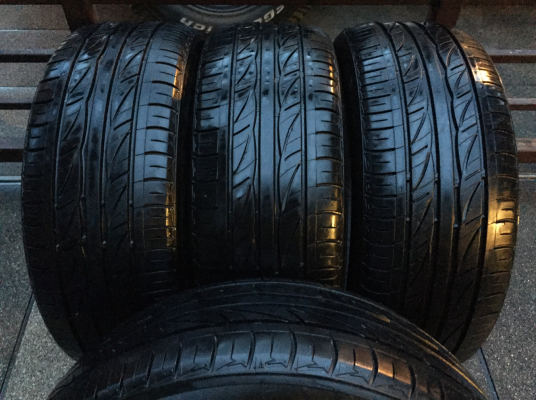 ยาง Firestone 205 55 16 ปี15 ดอกเต็ม ไม่มีปะ ราคาไม่แพง