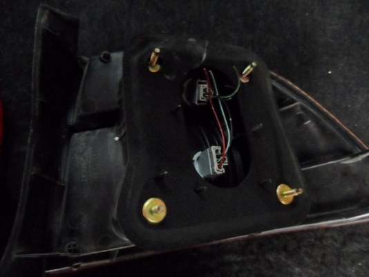 ขาย ไฟท้ายรถยนต์ ฮอนด้า ซีวิค ปี99  Honda Civic 99 มือสอง ของแท้ นำเข้าจากญี่ปุ่น