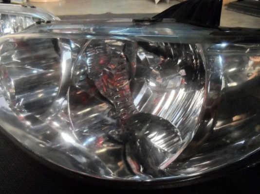 ขาย ไฟหน้ารถยนต์ ซีนอล Mazda 323 Protege xenon ของแท้ ขาย ไฟหน้ารถยนต์ ซีนอล Mazda 323 Protege xenon ของแท้