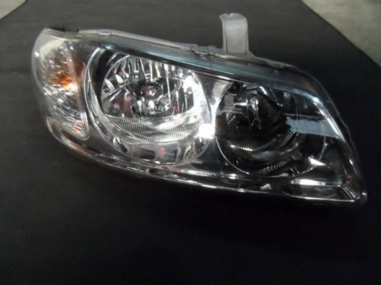 ขาย ไฟหน้ารถยนต์มือสอง Nissan Sunny Neo ตัว 2 มือสอง ของแท้ นำเข้าจากญี่ปุ่น