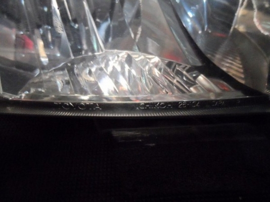 ขาย ไฟหน้ารถยนต์มือสอง TOYOTA Regius มือสอง ของแท้ นำเข้าจากญี่ปุ่น
