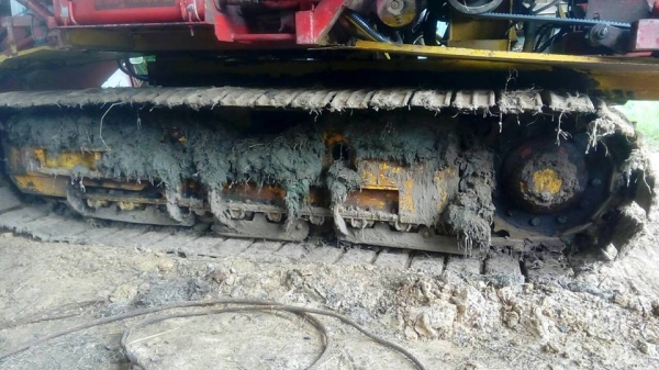 ขายรถเกี่ยวข้าว ช้างไวไฟจอมพลัง53ช่วงล่างดี เครื่อง6D17เทอโบปั๊มไดกิ้น22ตัวเดิน10เพลาใหญ่ โซ่ลูเลอร์ใบใหม่ สีสันไม่สวยแต่รถพร้อมใช้งาน ขายรถเกี่ยวข้าว ช้างไวไฟจอมพลัง53ช่วงล่างดี เครื่อง6D17เทอโบปั๊มไดกิ้น22ตัวเดิน10เพลาใหญ่ โซ่ลูเลอร์ใบใหม่ สีสันไม่สวยแต่รถพร้อมใช้งาน