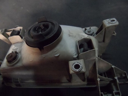 ขาย ไฟหน้ารถยนต์มือสอง TOYOTA SURF มือสอง ของแท้ นำเข้าจากญี่ปุ่น