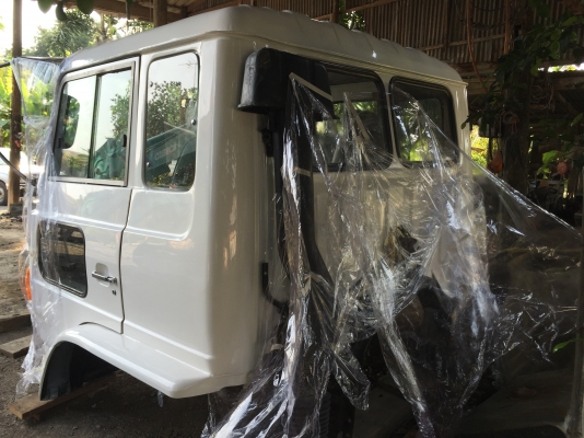 ขาย หัวสิบล้อ F18 ทำสีใหม่ อุปกรณ์ครบ