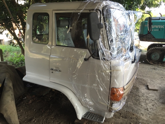 ขาย หัวสิบล้อ F18 ทำสีใหม่ อุปกรณ์ครบ