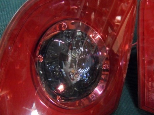 ขาย ทับทิม ฝาท้าย MAZDA 3 มือสอง ของแท้ นำเข้าจากญี่ปุ่น