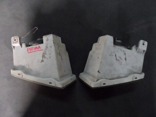 ขาย Sportlight สปอตไลท์ ไฟตัดหมอก TOYOTA Estima รุ่นแรก ปี 2004 มือสอง ของแท้ นำเข้าจากญี่ปุ่น