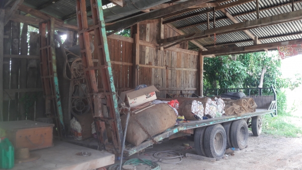 75000บาทลดสุดๆงดต่อรองครับรถเทนเลอร์ลากพ่วง10ล้อ3เพลาพร้อมใช้ บรรทุกรถเกี่ยวใหญ่9ตันสบายๆ