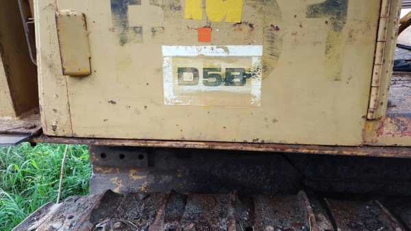 ต้องการขายรถแทรกเตอร์ CAT D50B รถพร้อมใช้งาน เอกสารเล่มทะเบียนครับ ต้องการขายรถแทรกเตอร์ CAT D50B รถพร้อมใช้งาน เอกสารเล่มทะเบียนครับ