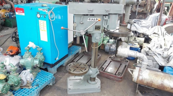 ** SOLD ** แท่นสว่านเจาะต้าปญี่ปุ่น TAKAHIRA Made in JAPAN เจาะได้ 25 มม. ต้าปได้ 16 มม. ลงตู้สดนอก!!