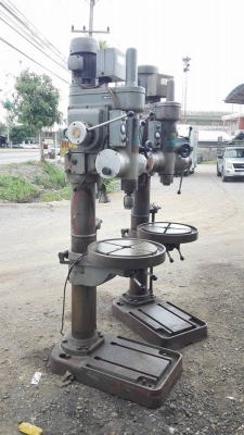 ** SOLD ** แท่นสว่านเจาะต้าปญี่ปุ่นตัวใหญ่ YOSHIDA Made in JAPAN เจาะได้ 45 มม. ต้าปได้ 25 มม. ลงตู้สดนอก!!