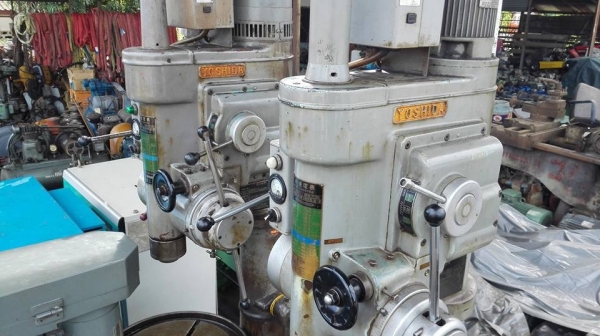 ** SOLD ** แท่นสว่านเจาะต้าปญี่ปุ่นตัวใหญ่ YOSHIDA Made in JAPAN เจาะได้ 45 มม. ต้าปได้ 25 มม. ลงตู้สดนอก!!