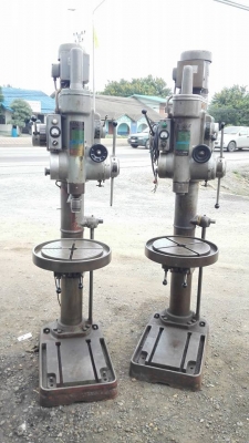 ** SOLD ** แท่นสว่านเจาะต้าปญี่ปุ่นตัวใหญ่ YOSHIDA Made in JAPAN เจาะได้ 45 มม. ต้าปได้ 25 มม. ลงตู้สดนอก!!