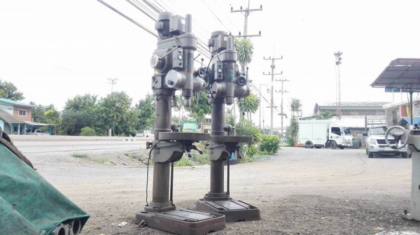 ** SOLD ** แท่นสว่านเจาะต้าปญี่ปุ่นตัวใหญ่ YOSHIDA Made in JAPAN เจาะได้ 45 มม. ต้าปได้ 25 มม. ลงตู้สดนอก!!