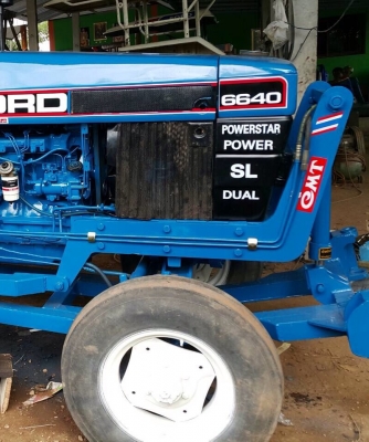 ขายรถไถฟอร์ดFORD  6640 พรั้อมดันหน้า CMT รถเช็คใหม่ทั้งคัน ถ่ายน้ำทั้งหมด พร้อมลุยงายเลยครับ