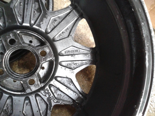 ขอบ17นิ้ว4รู100 พร้อมยาง ชุดนี้ ราคา 6500 บาท