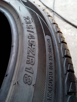 235/45R18 WESTLAKE SA-07 ปี14  มี 2 เส้น tel.081-427-3941