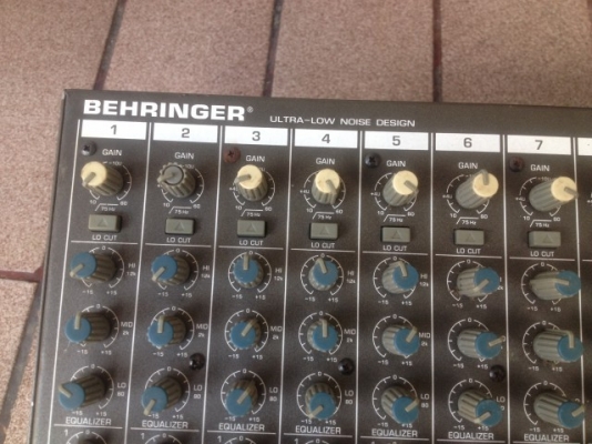 Behringer MX2804 Mixer เก่าญี่ปุ่นเเท้ภาพดีใช้ไฟ 19V ไม่มีหม้อเเปลงมานะครับ Behringer MX2804 Mixer เก่าญี่ปุ่นเเท้ภาพดีใช้ไฟ 19V ไม่มีหม้อเเปลงมานะครับ