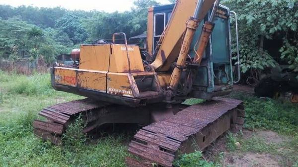 Komatsu 120-3 พร้อมใช้ เอกสารสัญาซื้อขาย