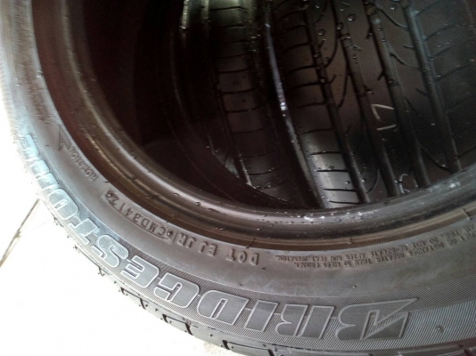 225/50R17  BRIDGESTONE  POTENZA RE-050  RUNFLAT   ชุด 4 เส้น.  tel.081-427-3941