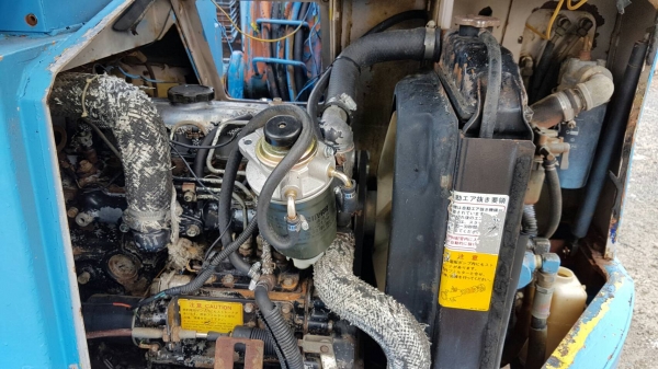 ขายด่วนรถแบคโฮแอแมนAX40ครื่อง4สูบดีคอลโทลสั้นปั่มแรงเทียบเท่าPC40รถนอกเพิ่งนำเข้ามาใหม่ยังไม่เคยใช้งานในเมืองไทยเลย