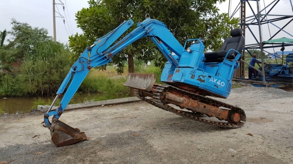 ขายด่วนรถแบคโฮแอแมนAX40ครื่อง4สูบดีคอลโทลสั้นปั่มแรงเทียบเท่าPC40รถนอกเพิ่งนำเข้ามาใหม่ยังไม่เคยใช้งานในเมืองไทยเลย