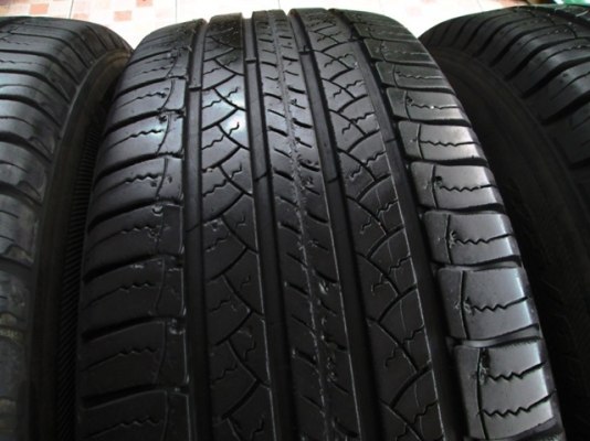 ขายยาง MICHELIN LATITUDE 225-65-17 ดอกแน่นๆ 1ชุด