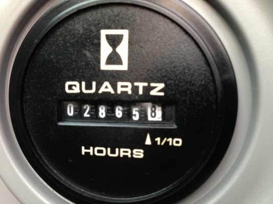 งามๆ เลยครับ Super-XM 2800 ชั่วโมง สวยใส เต็มทุกจุดตามอายุงาน สนใจติดต่อโดยตรง 081-4283210 ไอดีไลน์ Adul.14