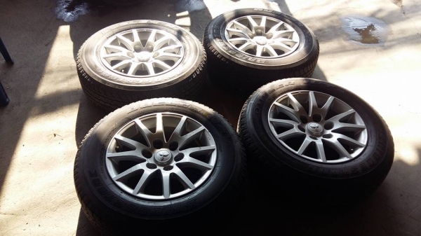 ขายล้อแม็ก pajero 17" ยางปี13 สนใจติดต่อ ตาเล็ก ล้อและยางครับ 081-3747940 ขายล้อแม็ก pajero 17" ยางปี13 สนใจติดต่อ ตาเล็ก ล้อและยางครับ 081-3747940