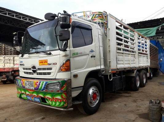 ขายรถบรรทุกสิบล้อ HINO เครื่อง 260 แรง 2 เพลา ปี 47 กระบะเหล็กไม่ดัมพ์อู่เอสที มีระบบลากพ่วง ทะเบียนพร้อม