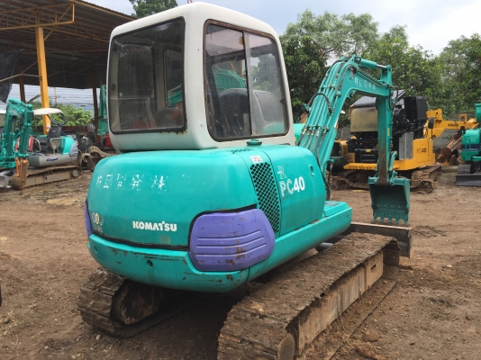 ขายรถขุด(FROM JAPAN) KOMATSU PC40-7 สภาพเดิมๆ ผ่านการใช้งานมาแค่2xxxชั่วโมง ขายรถขุด(FROM JAPAN) KOMATSU PC40-7 สภาพเดิมๆ ผ่านการใช้งานมาแค่2xxxชั่วโมง
